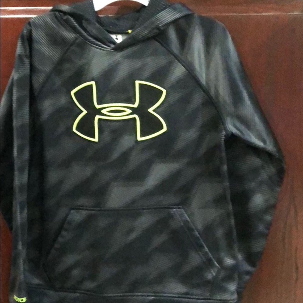 Boys Under Armour Sweat shirt